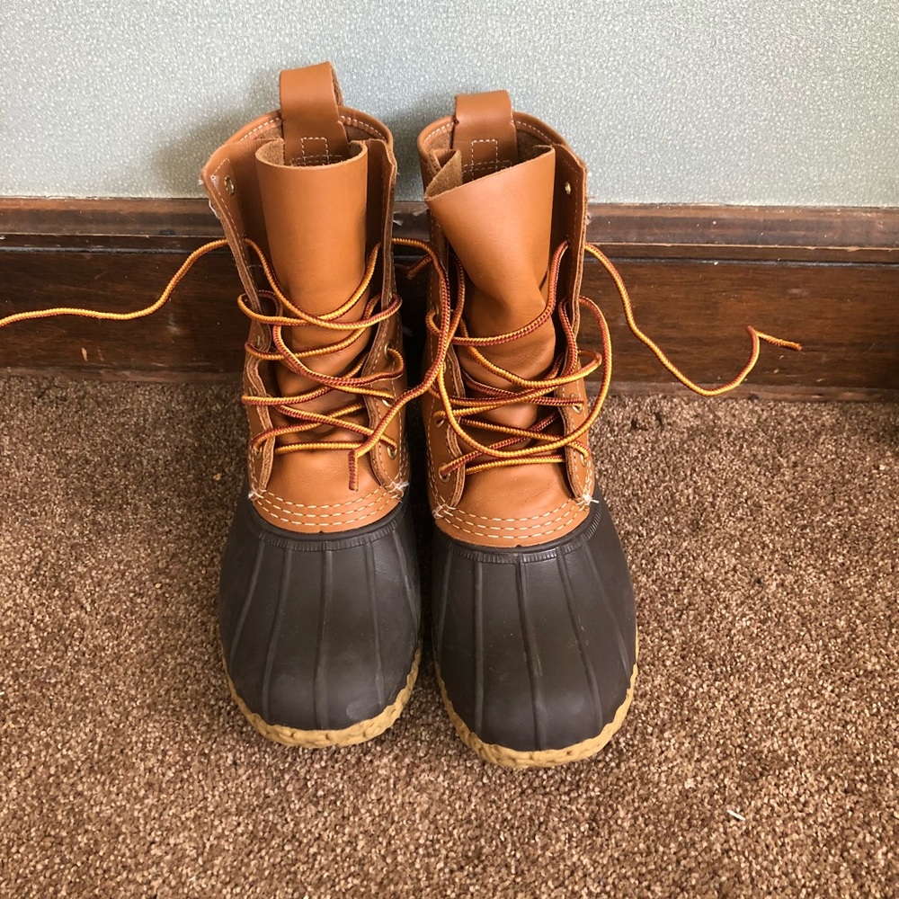 LL Bean Boots 8 inch Size 6